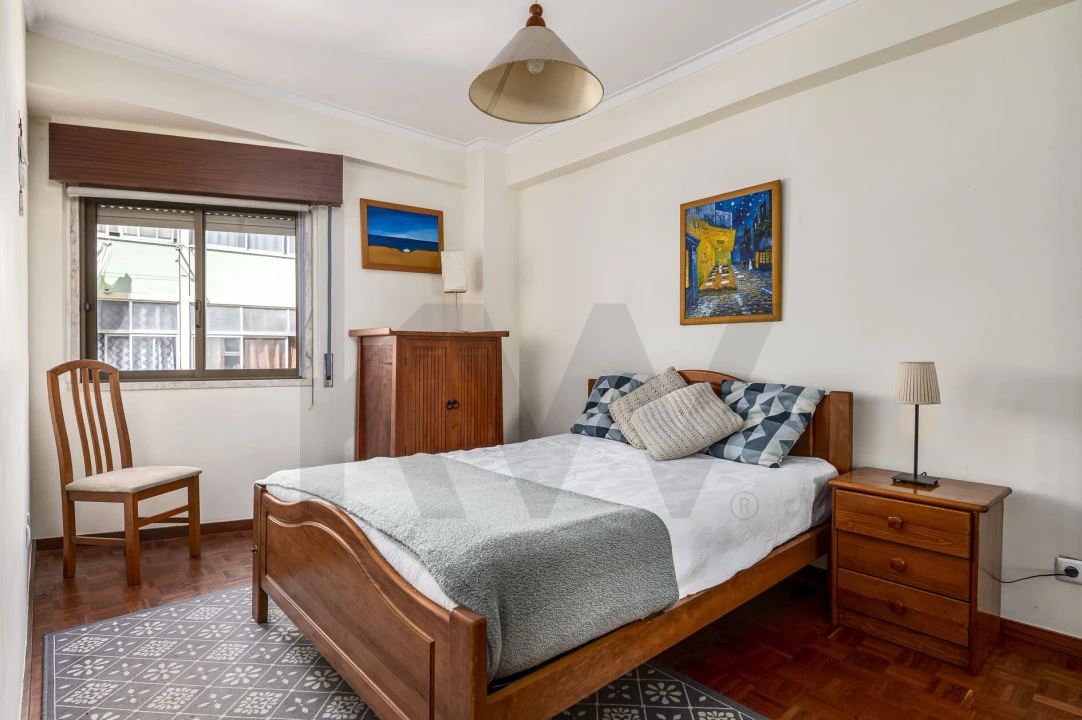 Apartamento T2 para Arrendamento em Benfica Foto 11