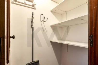 Apartamento T2 para Arrendamento em Benfica