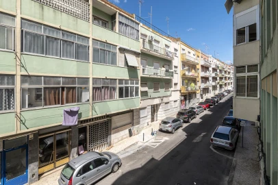 Apartamento T2 para Arrendamento em Benfica
