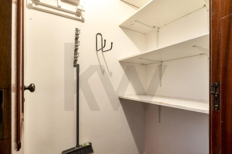 Apartamento T2 para Arrendamento em Benfica Foto 19