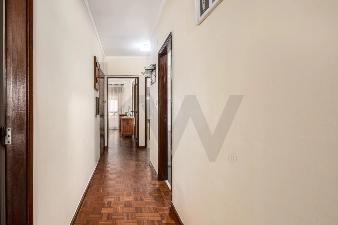 Apartamento T2 para Arrendamento em Benfica Foto 17