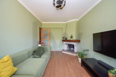 Apartamento T3 para Venda em Loures