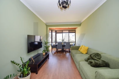 Apartamento T3 para Venda em Loures