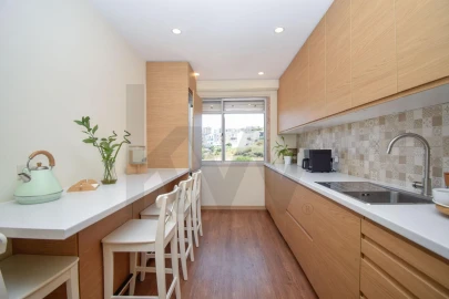Apartamento T3 para Venda em Loures