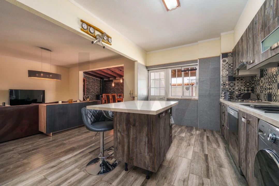 Apartamento T2 para Venda em Olhão Foto 9