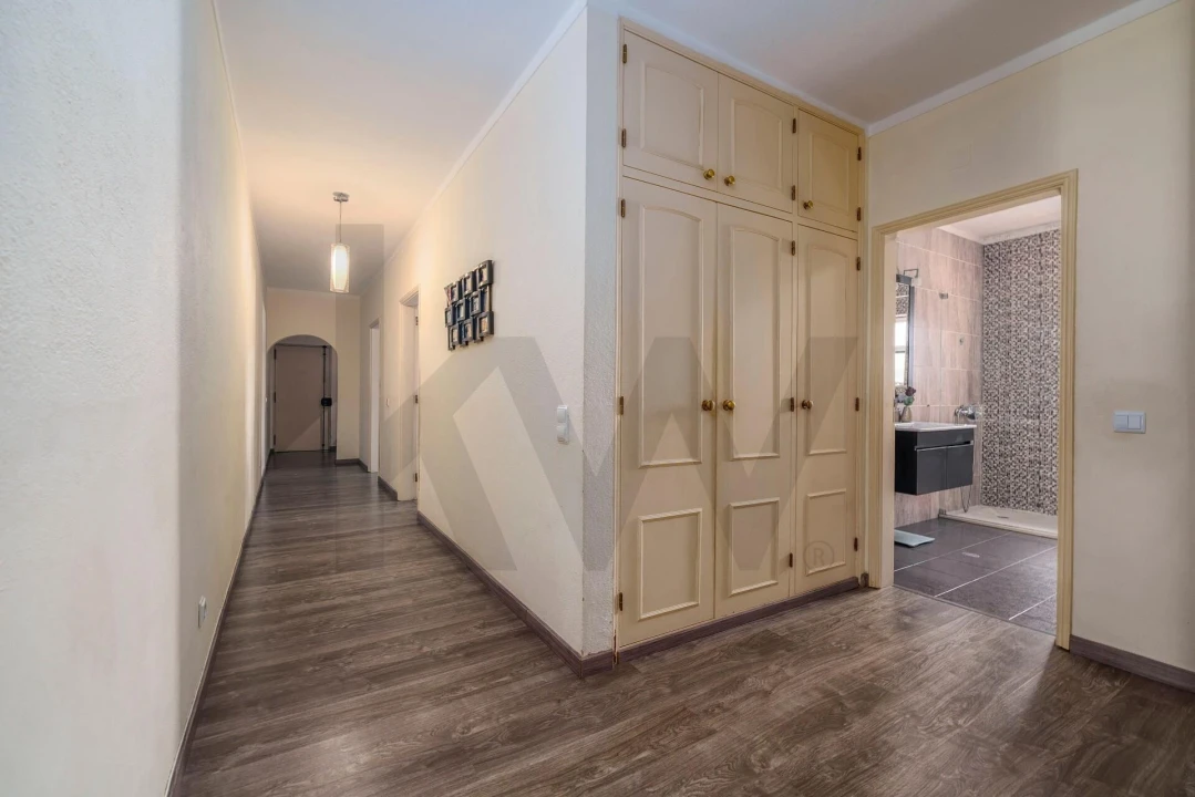 Apartamento T2 para Venda em Olhão Foto 26