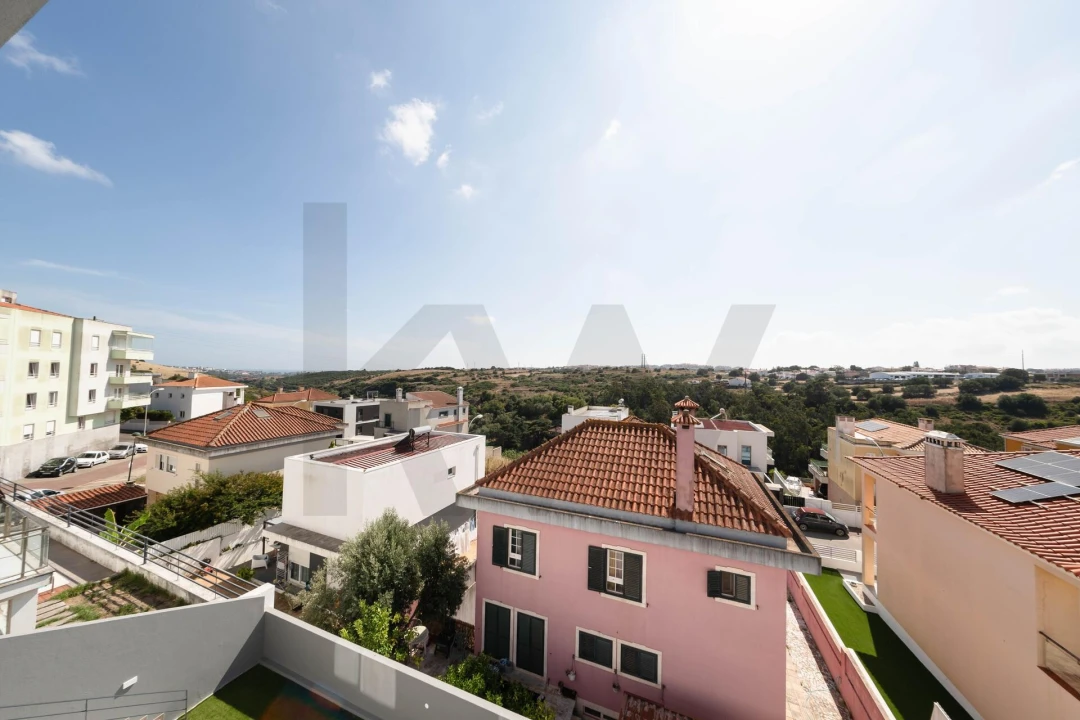 Moradia T5 para Venda em Porto Salvo Foto 24