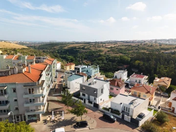 Moradia T5 para Venda em Porto Salvo