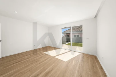 Moradia T5 para Venda em Porto Salvo