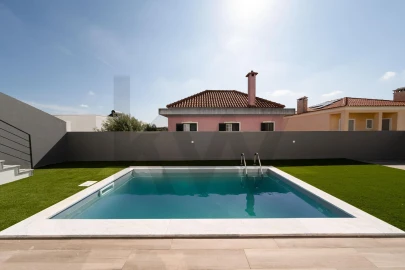 Moradia T5 para Venda em Porto Salvo