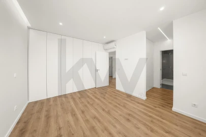 Moradia T5 para Venda em Porto Salvo