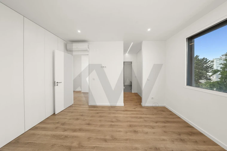 Moradia T5 para Venda em Porto Salvo Foto 39