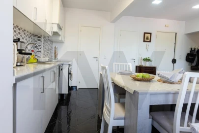 Apartamento T2 para Venda em Queluz e Belas