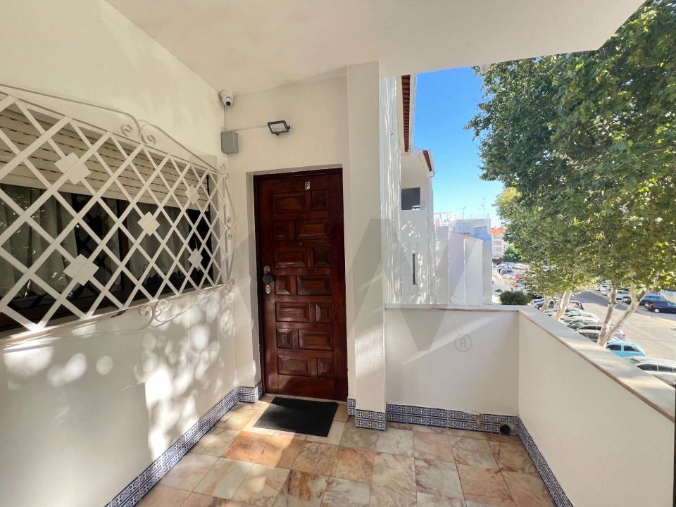 Apartamento T1 para Venda em Albufeira e Olhos de Água Foto 1