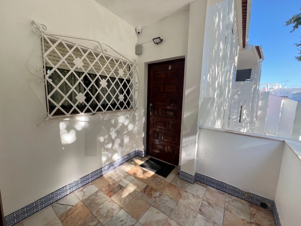 Apartamento T1 para Venda em Albufeira e Olhos de Água Foto 3
