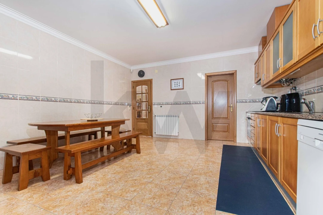 Moradia T4 para Venda em Arruda dos Vinhos Foto 7