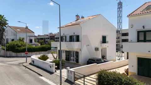 Moradia T4 para Venda em Arruda dos Vinhos