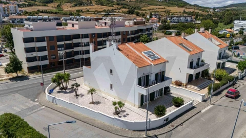 Moradia T4 para Venda em Arruda dos Vinhos
