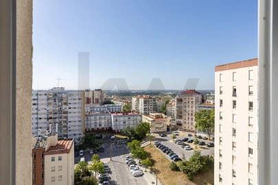 Apartamento T3 para Venda em Laranjeiro e Feijó