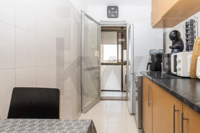 Apartamento T3 para Venda em Laranjeiro e Feijó