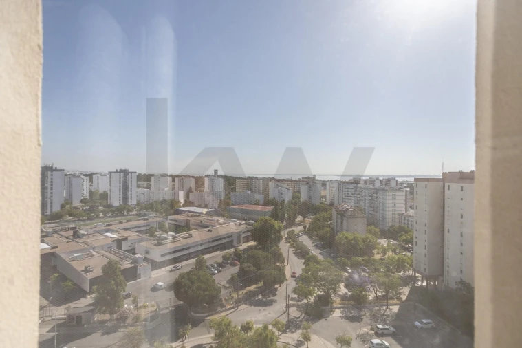 Apartamento T3 para Venda em Laranjeiro e Feijó Foto 15