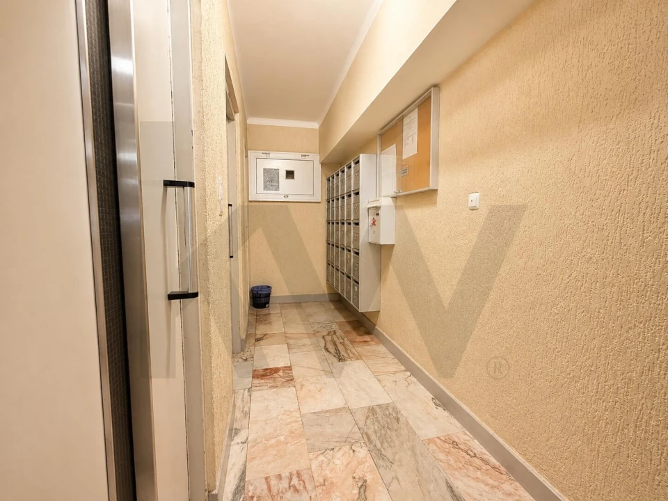 Apartamento para Venda em Agualva e Mira-Sintra Foto 16