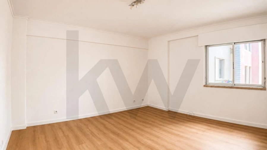 Apartamento para Venda em Agualva e Mira-Sintra Foto 2