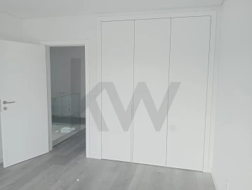 Moradia T3 para Venda em Corroios