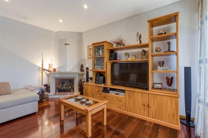 Apartamento T3 para Venda em Grijó e Sermonde