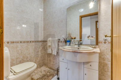 Apartamento T3 para Venda em Grijó e Sermonde