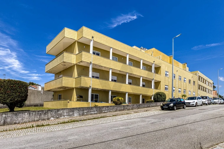 Apartamento T3 para Venda em Grijó e Sermonde Foto 2