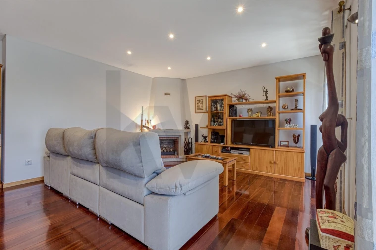 Apartamento T3 para Venda em Grijó e Sermonde Foto 12