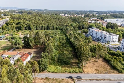 Terreno para Venda em Santa Maria de Lamas