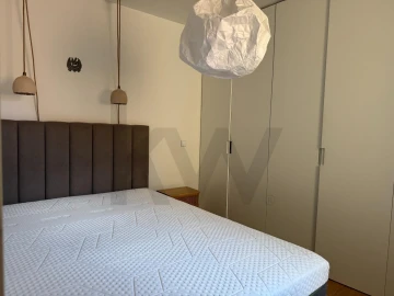 Apartamento T2 para Arrendamento em Campo de Ourique