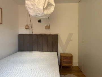 Apartamento T2 para Arrendamento em Campo de Ourique