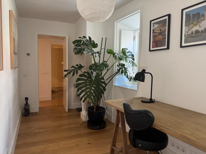 Apartamento T2 para Arrendamento em Campo de Ourique Foto 17