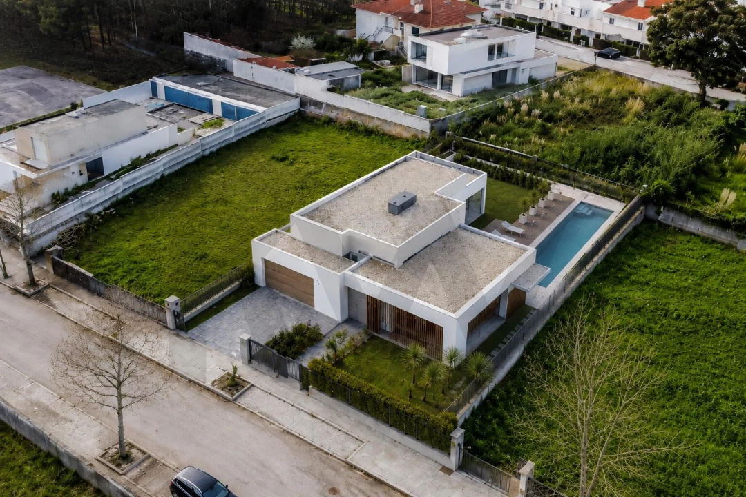 Terreno para Venda em Grijó e Sermonde Foto 1