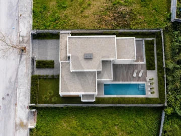 Terreno para Venda em Grijó e Sermonde