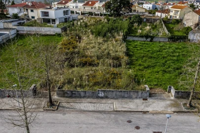 Terreno para Venda em Grijó e Sermonde