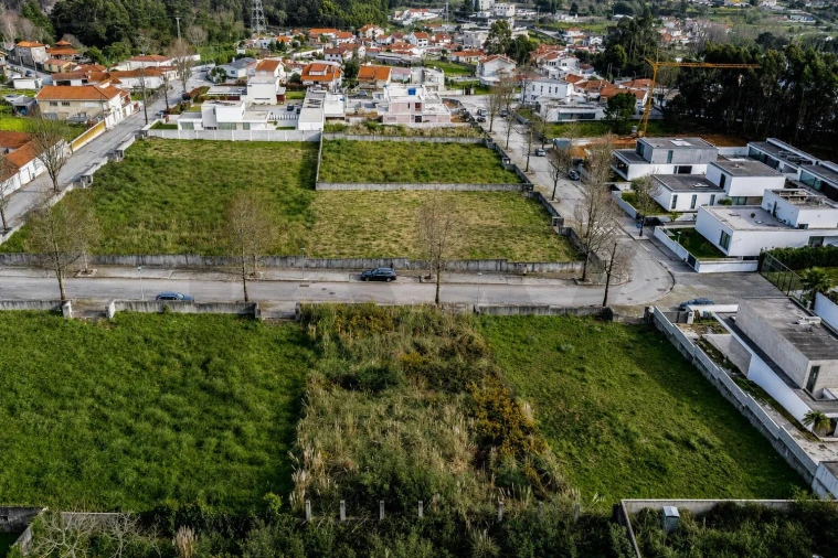 Terreno para Venda em Grijó e Sermonde Foto 16