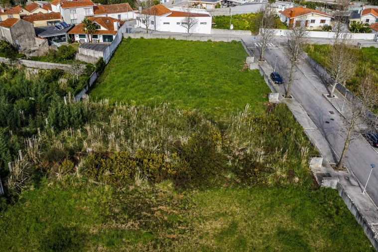 Terreno para Venda em Grijó e Sermonde Foto 13
