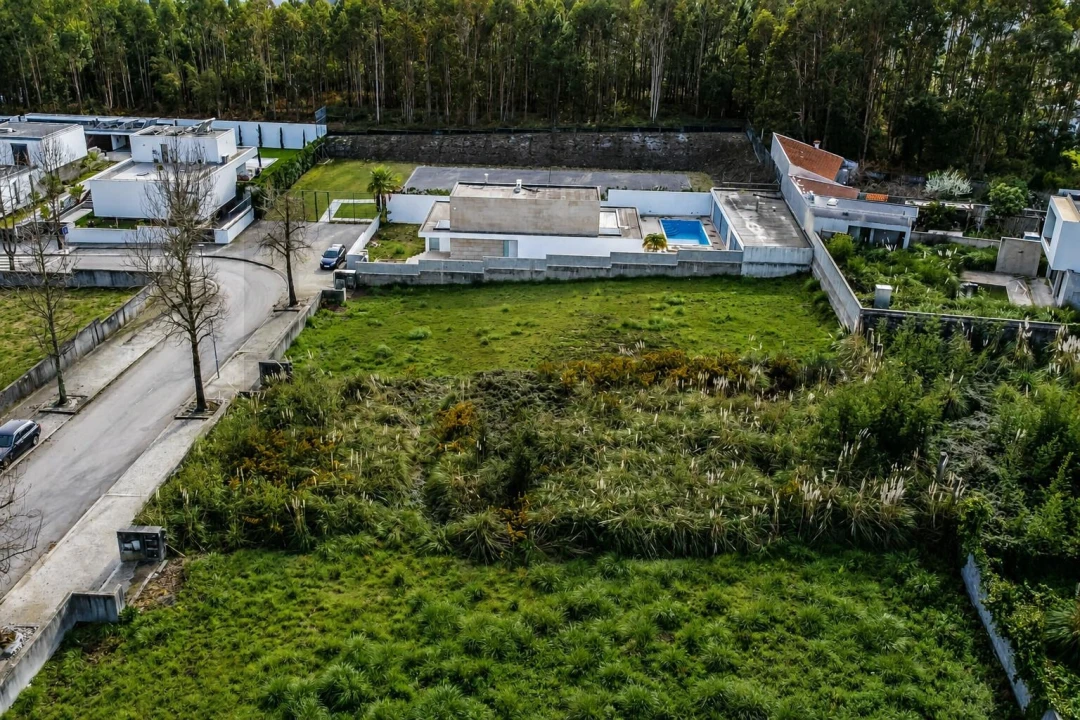 Terreno para Venda em Grijó e Sermonde Foto 18