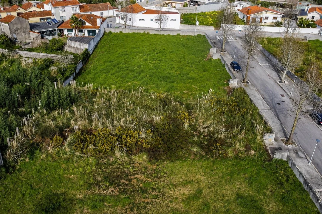 Terreno para Venda em Grijó e Sermonde Foto 13
