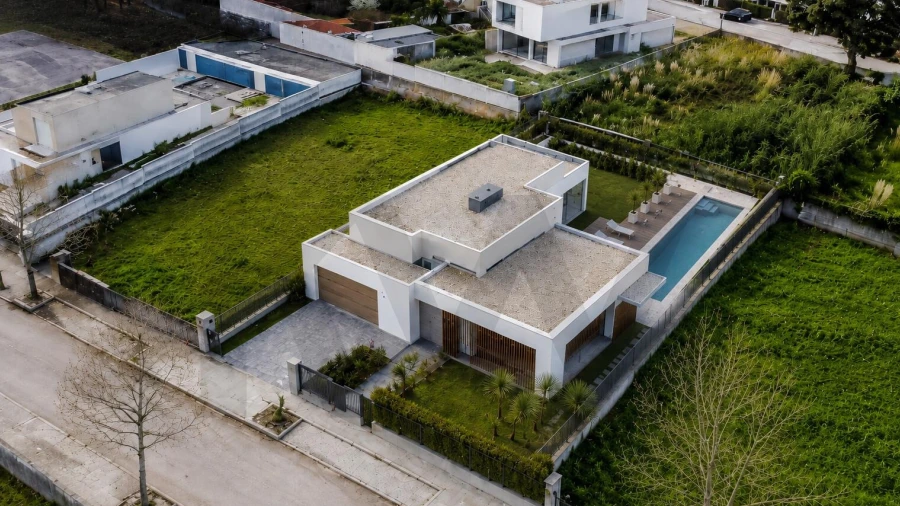Terreno para Venda em Grijó e Sermonde