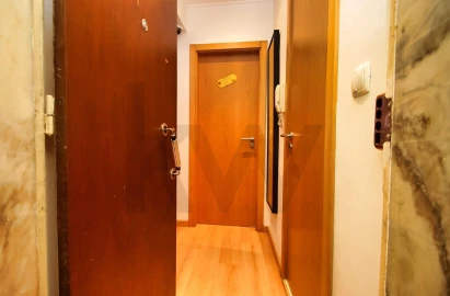 Apartamento T1 para Venda em Alfragide