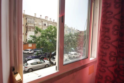 Apartamento T1 para Venda em Alfragide