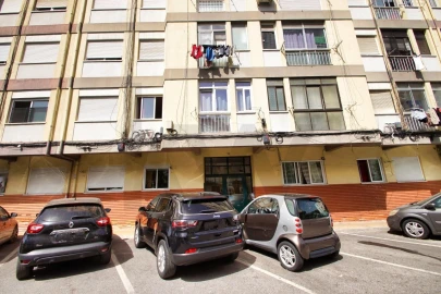 Apartamento T1 para Venda em Alfragide