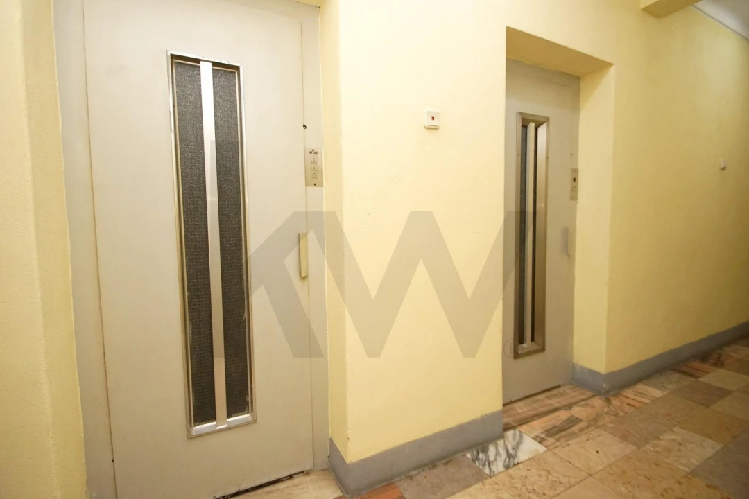 Apartamento T1 para Venda em Alfragide Foto 4