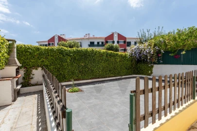 Moradia T4 para Arrendamento em Oeiras e São Julião da Barra, Paço de Arcos e Caxias