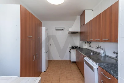 Moradia T4 para Arrendamento em Oeiras e São Julião da Barra, Paço de Arcos e Caxias